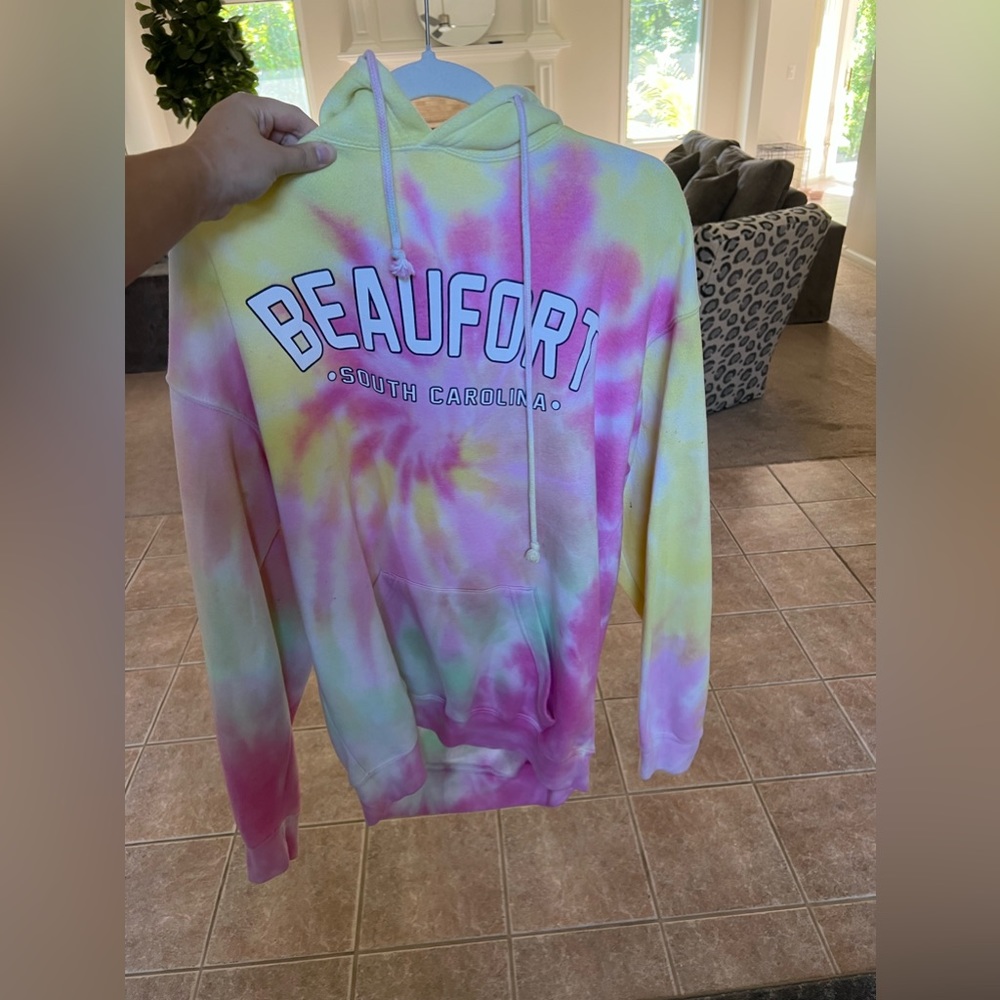 (L) Tie Dye Sweatshirt